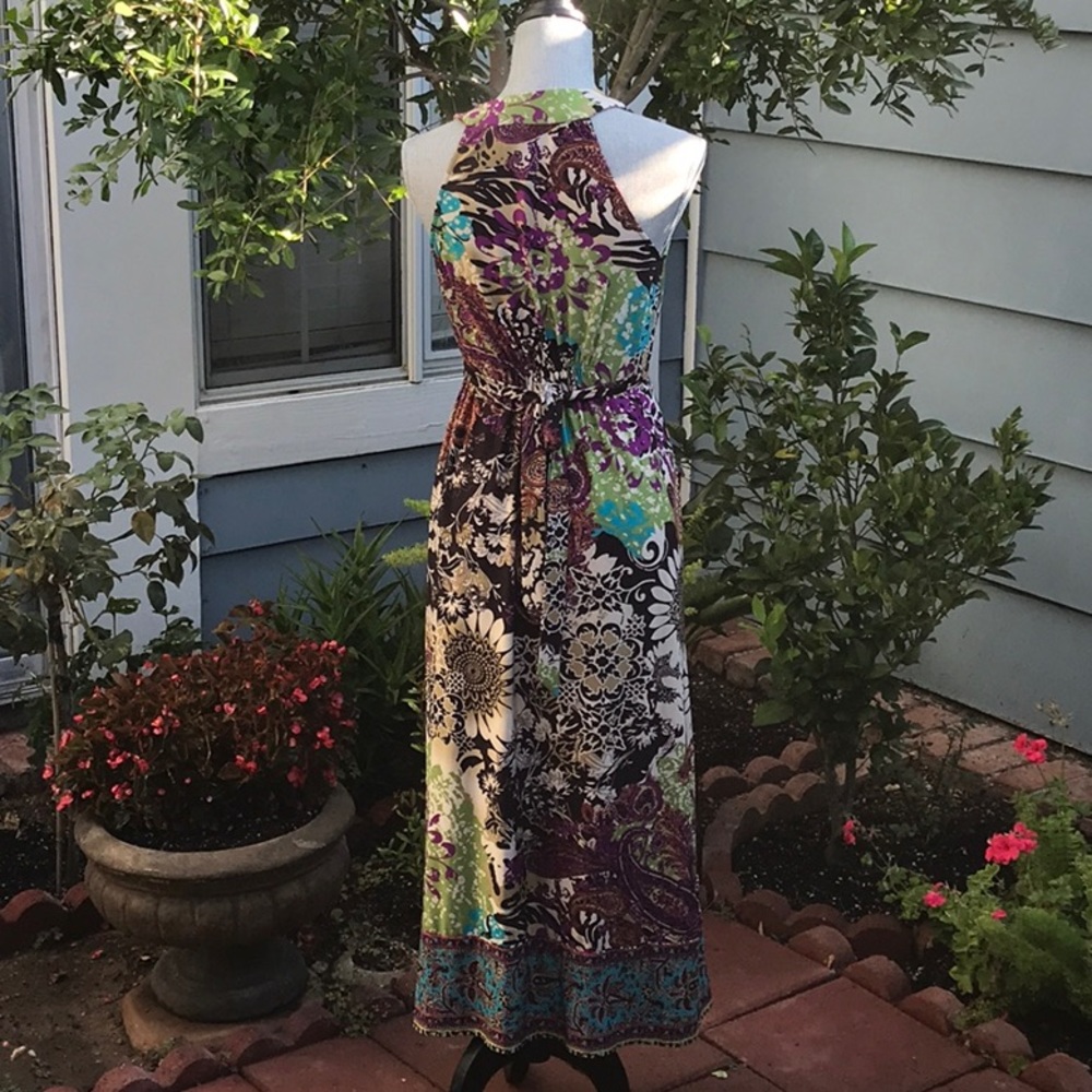 Dress - Picture 4 of 7